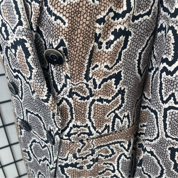 Cabi Python Blazer - Picture 2 of 5